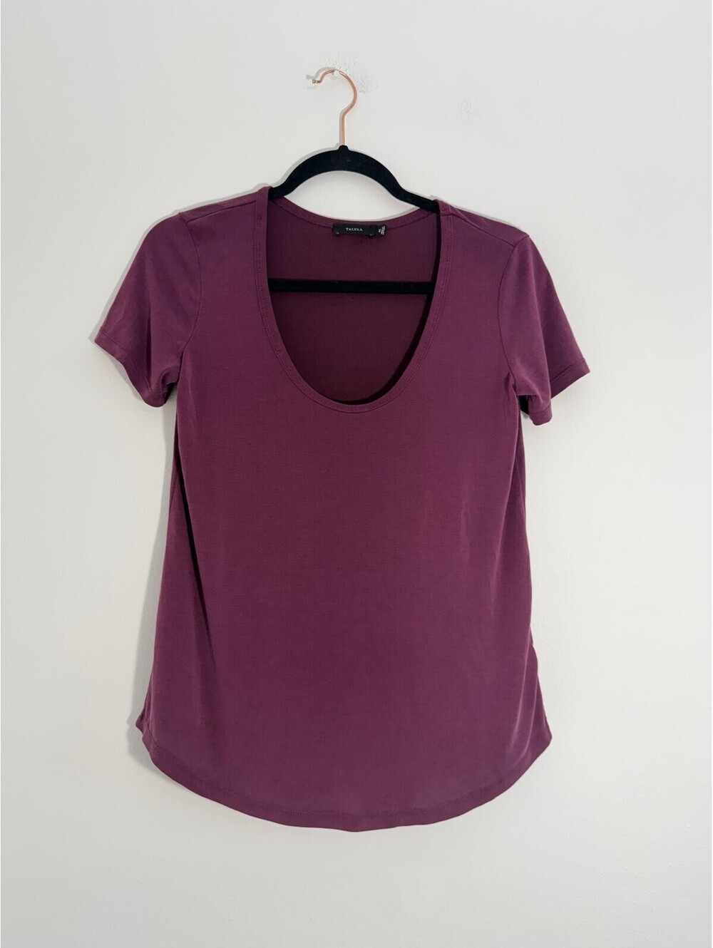 Talula by Aritzia Burgundy Modal Blend Scoop Neck Short Sleeve Tee Top XS